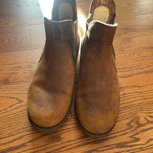 UGG Men's Brown Leather Boots